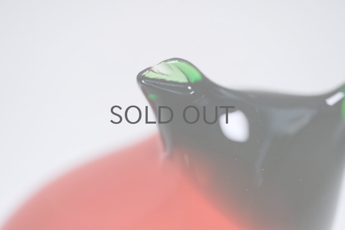 画像2: 北欧アートガラス/ビンテージガラス/Inkeri Toikka/インケリ・トイッカ/Kissa/レッド&グリーン/子猫  (2)