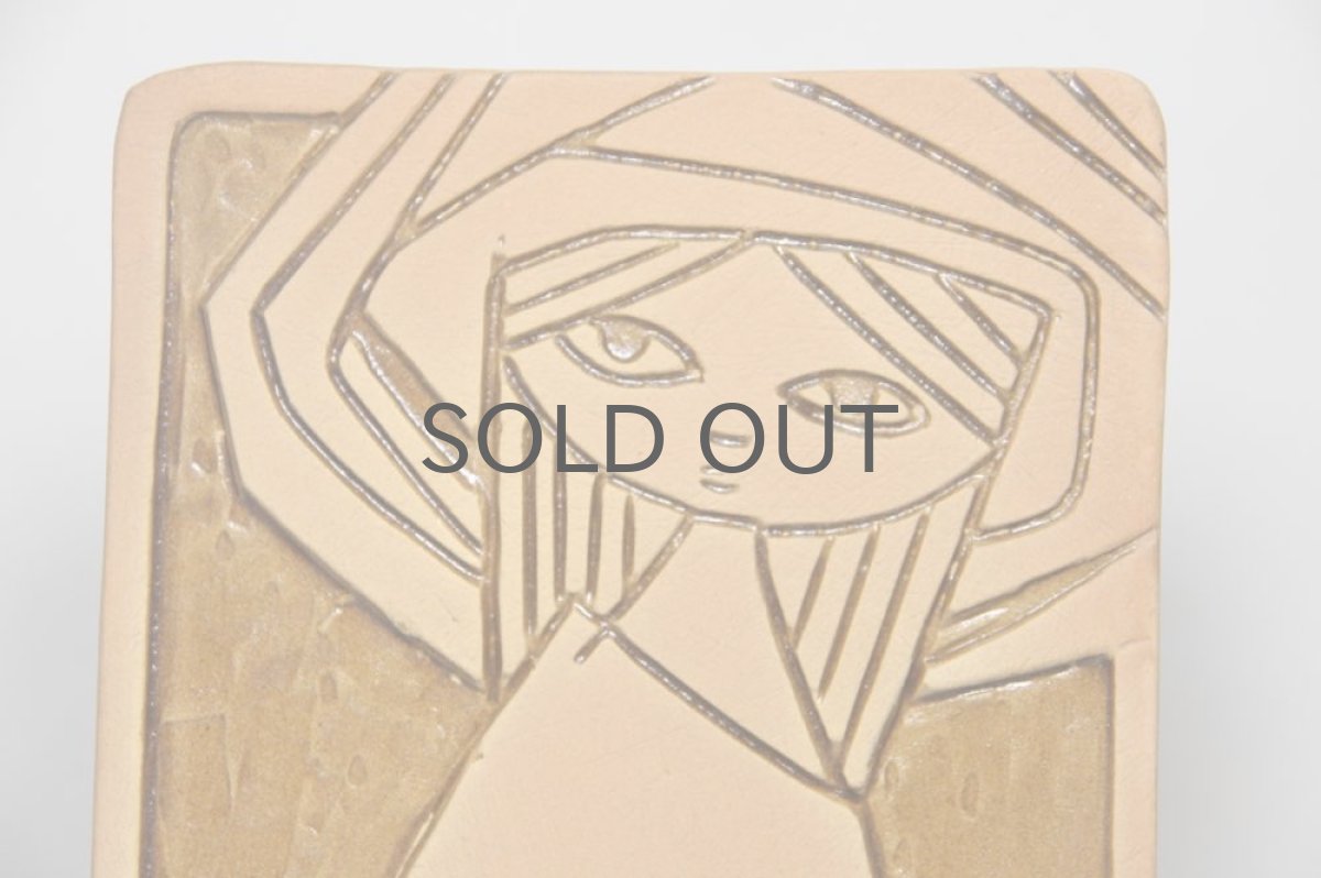 画像7: Abbekås Keramik　陶板の壁掛け 少女 (7)