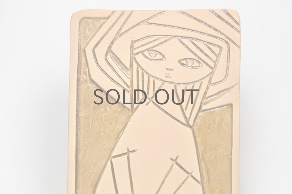 画像2: Abbekås Keramik　陶板の壁掛け 少女 (2)