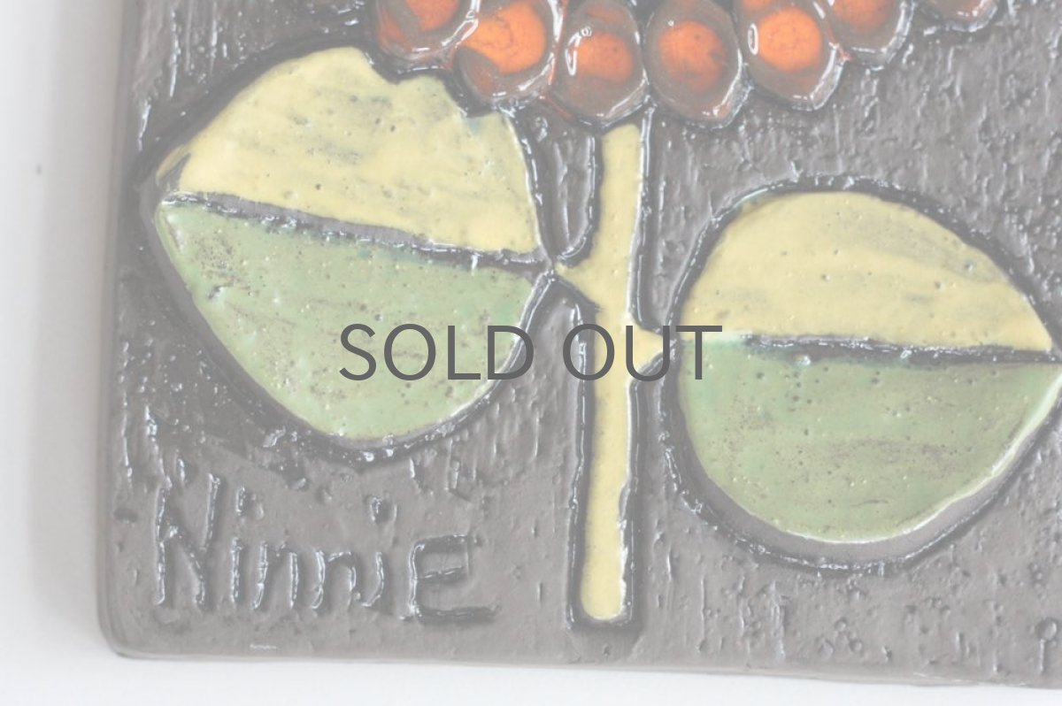 画像3: スウェーデンNinnie Forsgren 陶板 オレンジ花 (3)