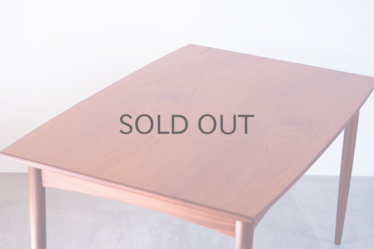 画像3: 北欧ビンテージ家具/デンマーク製 /ダイニングテーブル/チーク/エクステンション付き/W135cm (3)