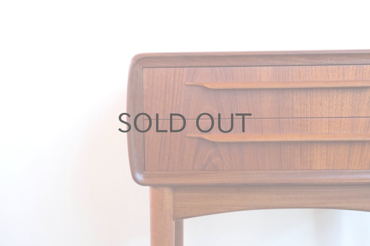 画像2: ビンテージ北欧家具/デンマーク製/Johannes Andersen/ヨハネス・アンダーセン/スモールチェスト/チーク (2)