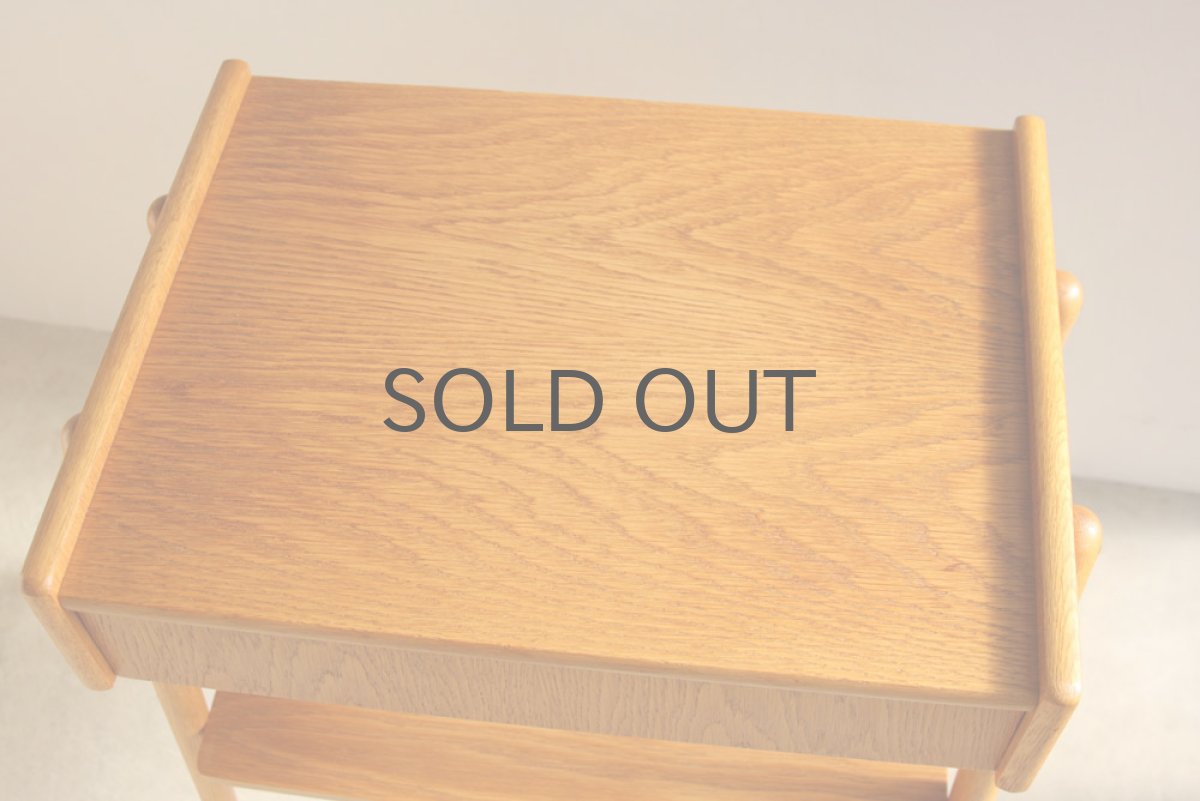 画像3: 北欧ビンテージ家具/スウェーデン チーク ベッドサイドテーブル No.2 (3)