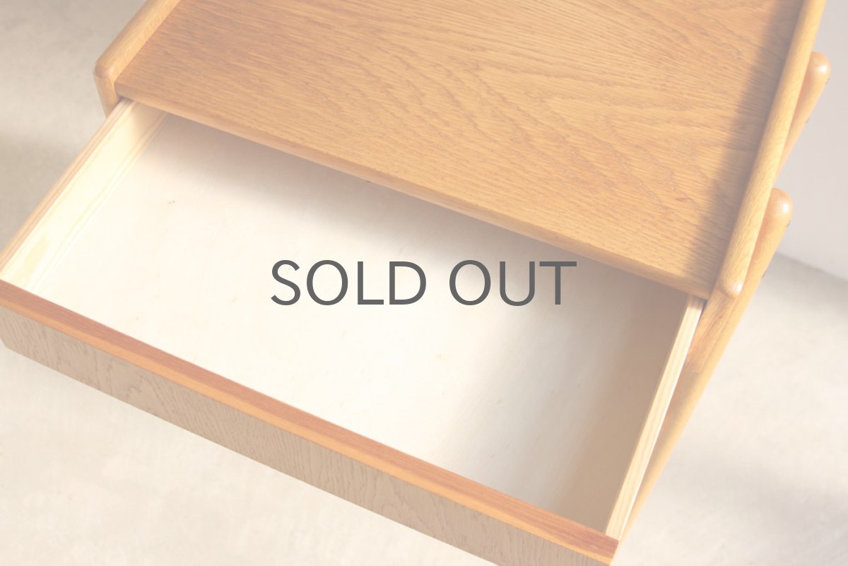 画像4: 北欧ビンテージ家具/スウェーデン チーク ベッドサイドテーブル No.2 (4)