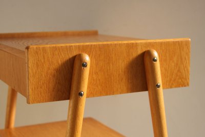 画像1: 北欧ビンテージ家具/スウェーデン　チーク　ベッドサイドテーブル　No.2