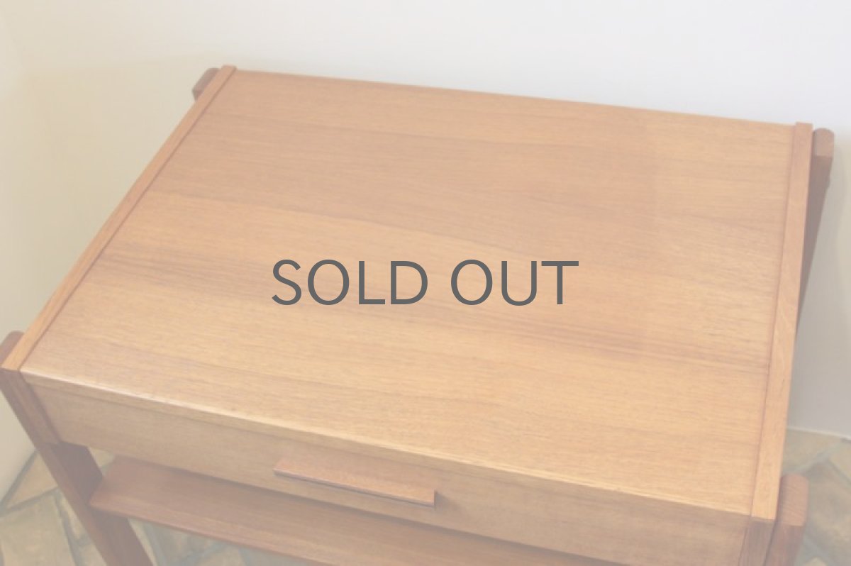 画像3: 北欧ビンテージ家具/デンマーク チークサイドテーブル キャスター付き (3)