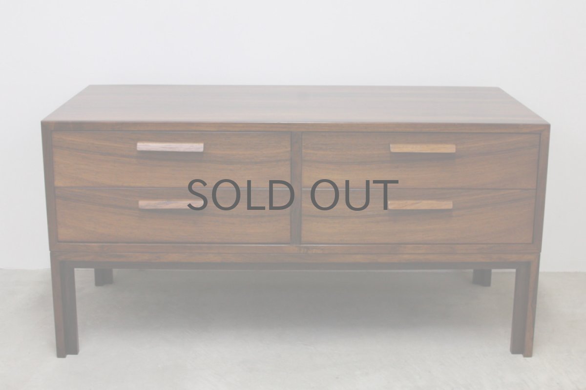 画像1: デンマーク製FM Furniture.社製　Kai Kristiansen カイ・クリスチャンセン　ローズウッド2段チェスト (1)