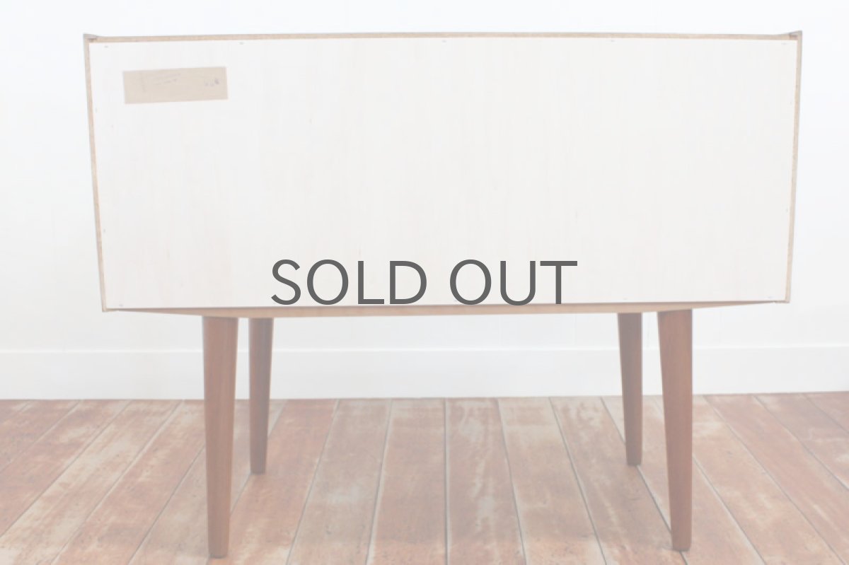 画像4: 北欧ヴィンテージ/デンマーク 2段 チークチェスト 32インチTV (4)