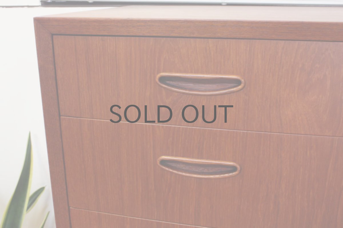 画像4: 北欧ヴィンテージ家具/デンマーク 6段 チークチェスト  (4)