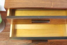 画像2: 北欧家具　Kai Kristiansen カイ・クリスチャンセン　Rosewood Chest　ローズウッド2段チェスト (2)