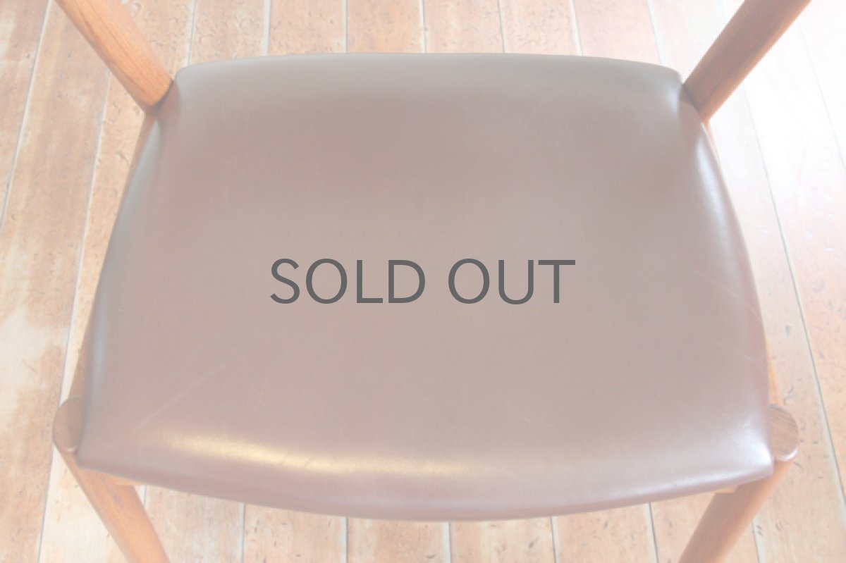 画像4:  カイ・クリスチャンセン Spisebordsstol nr.42 革張りチーク  ダイニングチェア (4)