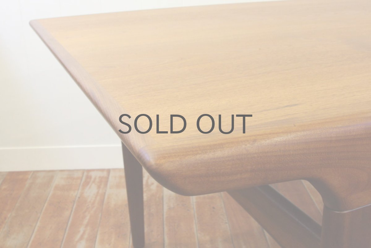 画像2: 北欧ヴィンテージ/デンマーク製 ヨハネス・アンダーセン ダイニング テーブル  (2)