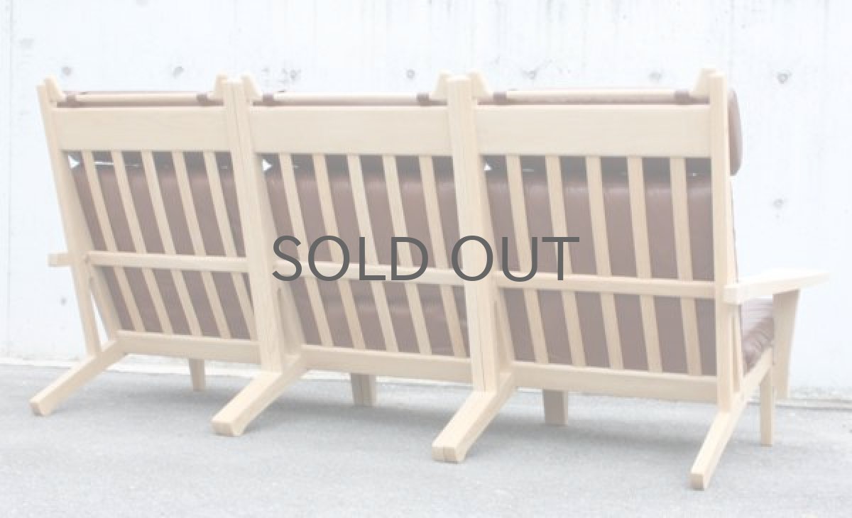 画像2: ハンス J ウェグナー GE375 3人掛けソファー 革張り (2)