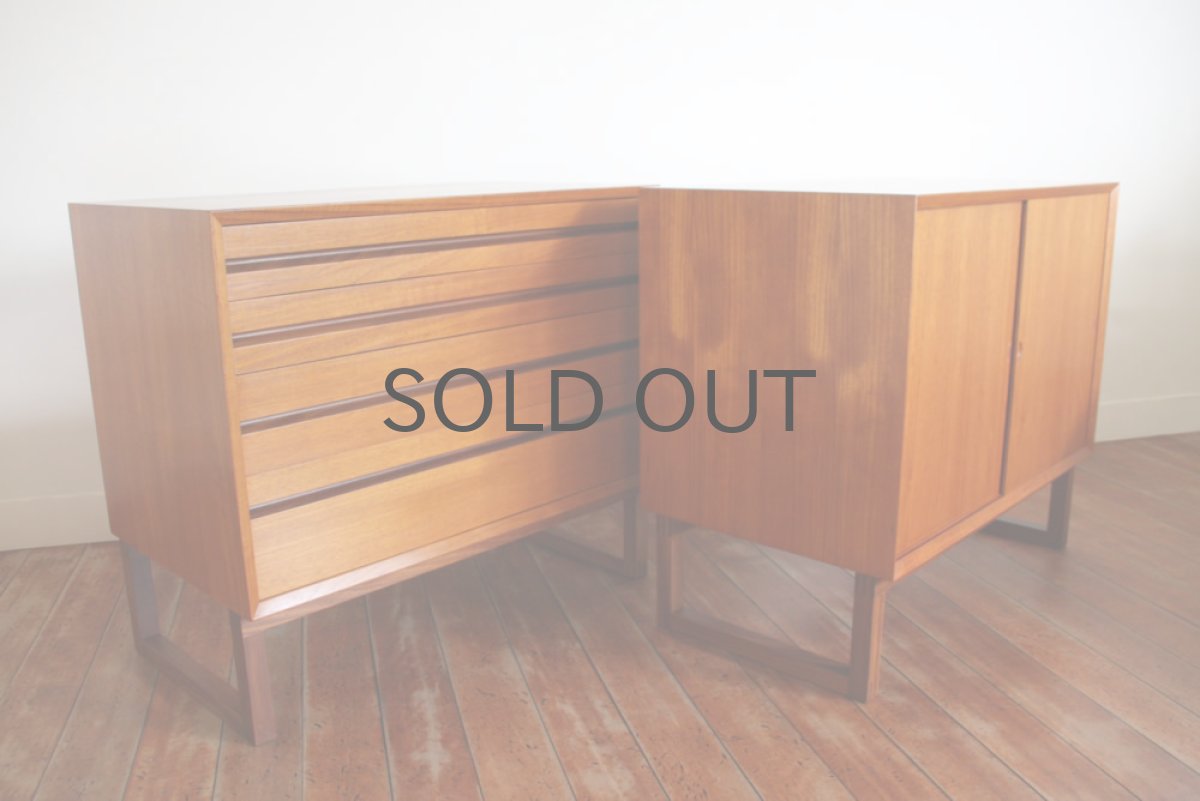 画像2: 北欧ビンテージ家具/デンマーク チーク キャビネット (2)