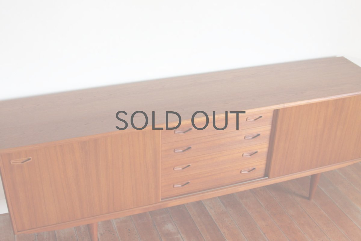 画像5: 北欧家具ビンテージ デンマーク製 チークローサイドボードClausen&Son社製 (5)