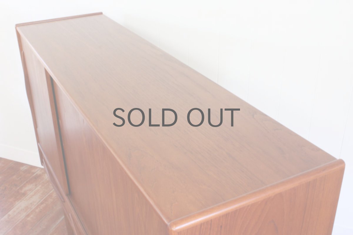 画像2: 北欧ヴィンテージ家具/デンマーク製 サイドボード (2)