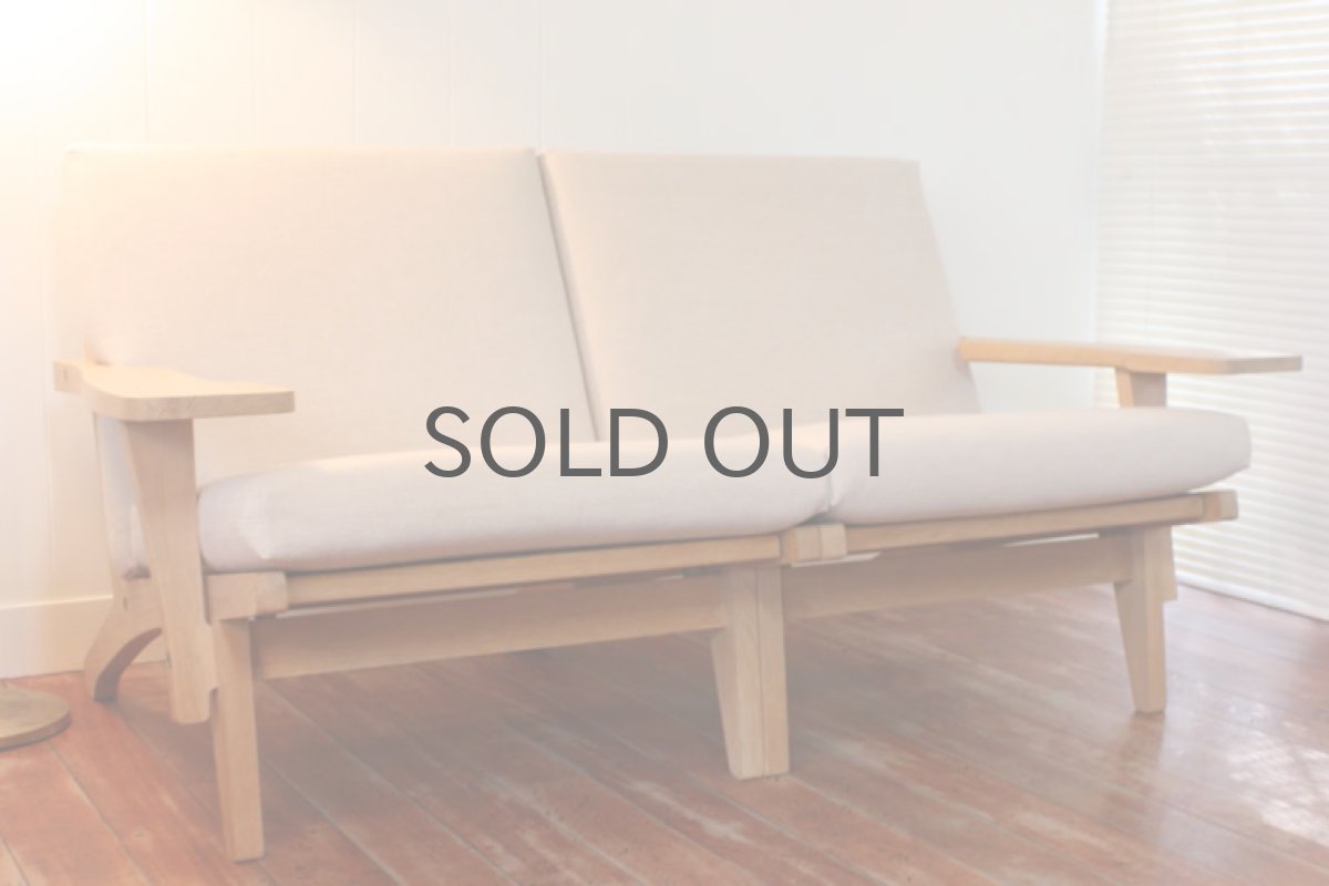 画像1: Hans j Wegner/ハンス J ウェグナー　GE370　2人掛けソファー (1)