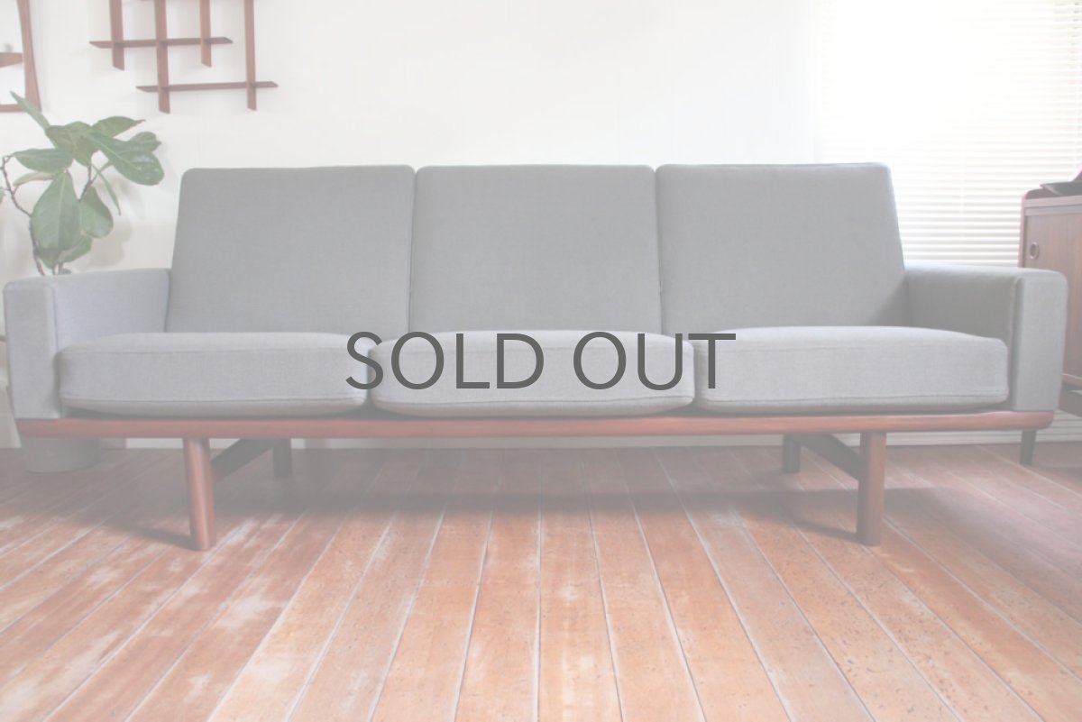 画像1: 北欧家具/Hans j Wegnerハンス J ウェグナー ソファー　GE236 (1)