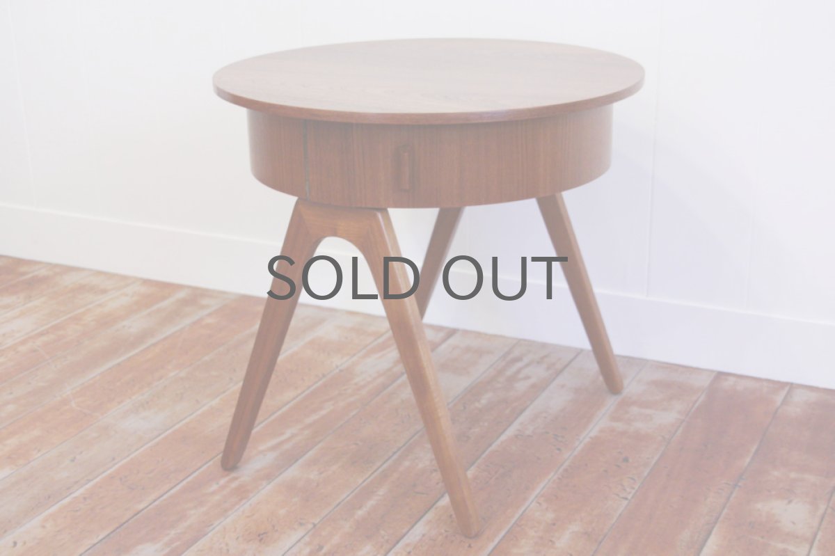 画像2: 北欧ヴィンテージ/デンマーク　チークコーヒーテーブル　（ソーイングキャビネット） (2)