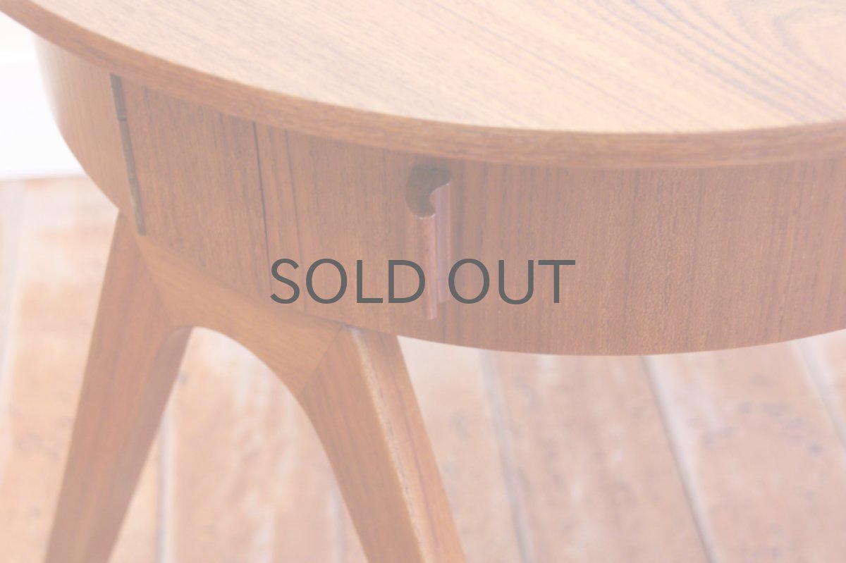 画像5: 北欧ヴィンテージ/デンマーク　チークコーヒーテーブル　（ソーイングキャビネット） (5)