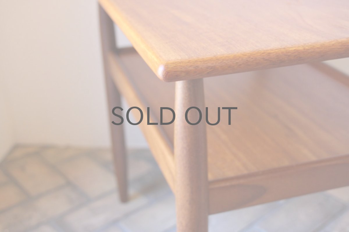 画像4: 北欧ヴィンテージ/デンマーク製 チーク サイドテーブル (4)