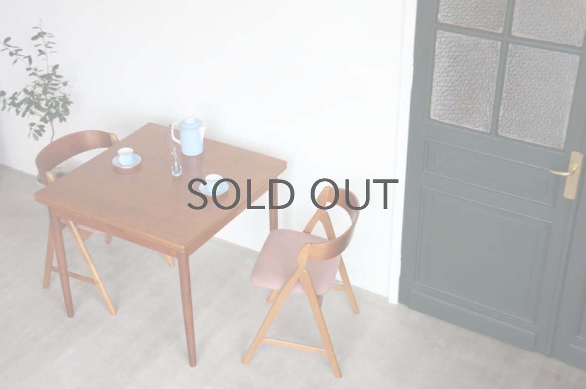 画像2: 北欧ビンテージ家具/デンマーク製/正方形チークダイニングテーブル　 (2)