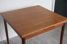 画像8: 北欧ビンテージ家具/デンマーク製/正方形チークダイニングテーブル　 (8)