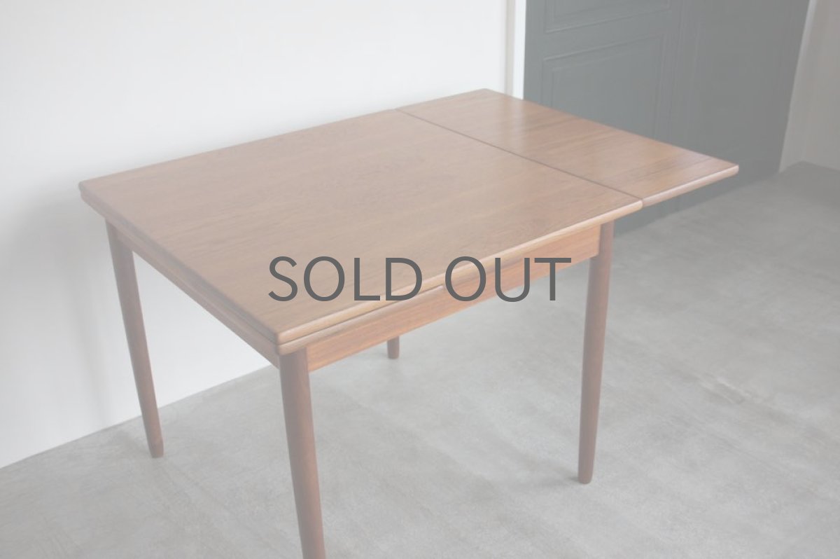 画像3: 北欧ビンテージ家具/デンマーク製/正方形チークダイニングテーブル　 (3)