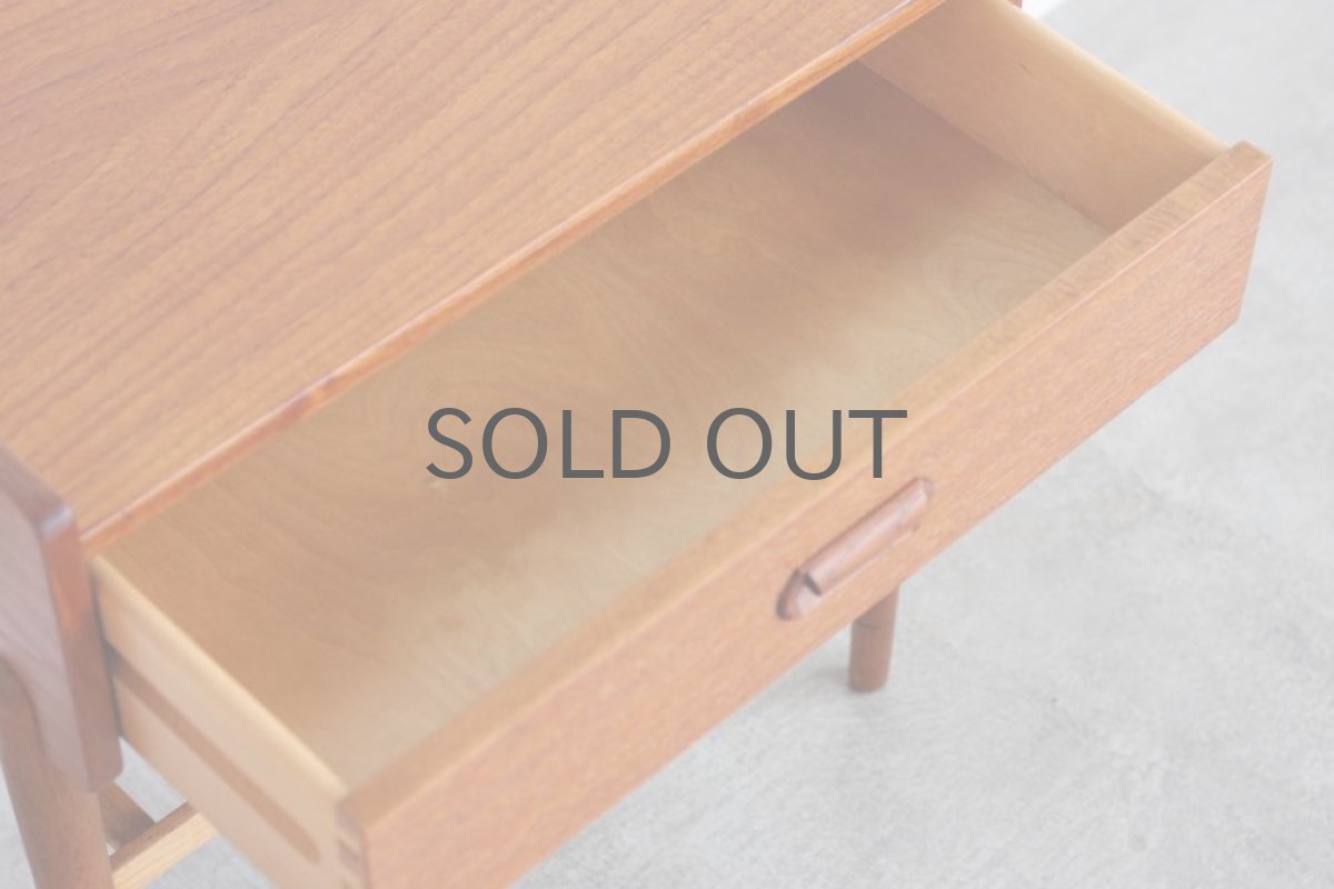 画像8: 北欧ビンテージ家具/デンマーク製/Omann Jun Møbelfabrik/チーク&オークベッドサイドチェスト (8)