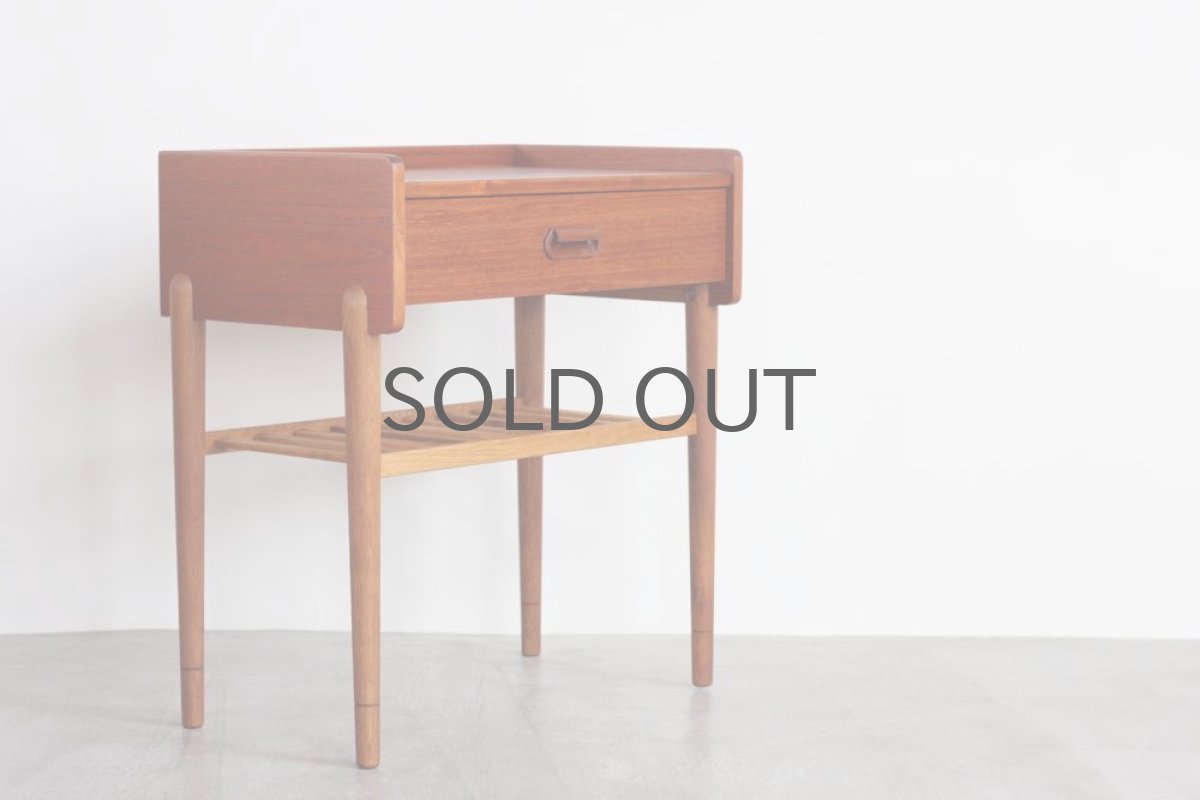 画像3: 北欧ビンテージ家具/デンマーク製/Omann Jun Møbelfabrik/チーク&オークベッドサイドチェスト (3)
