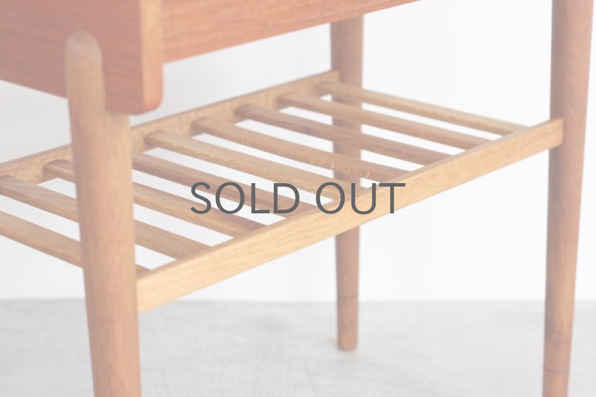 画像5: 北欧ビンテージ家具/デンマーク製/Omann Jun Møbelfabrik/チーク&オークベッドサイドチェスト (5)