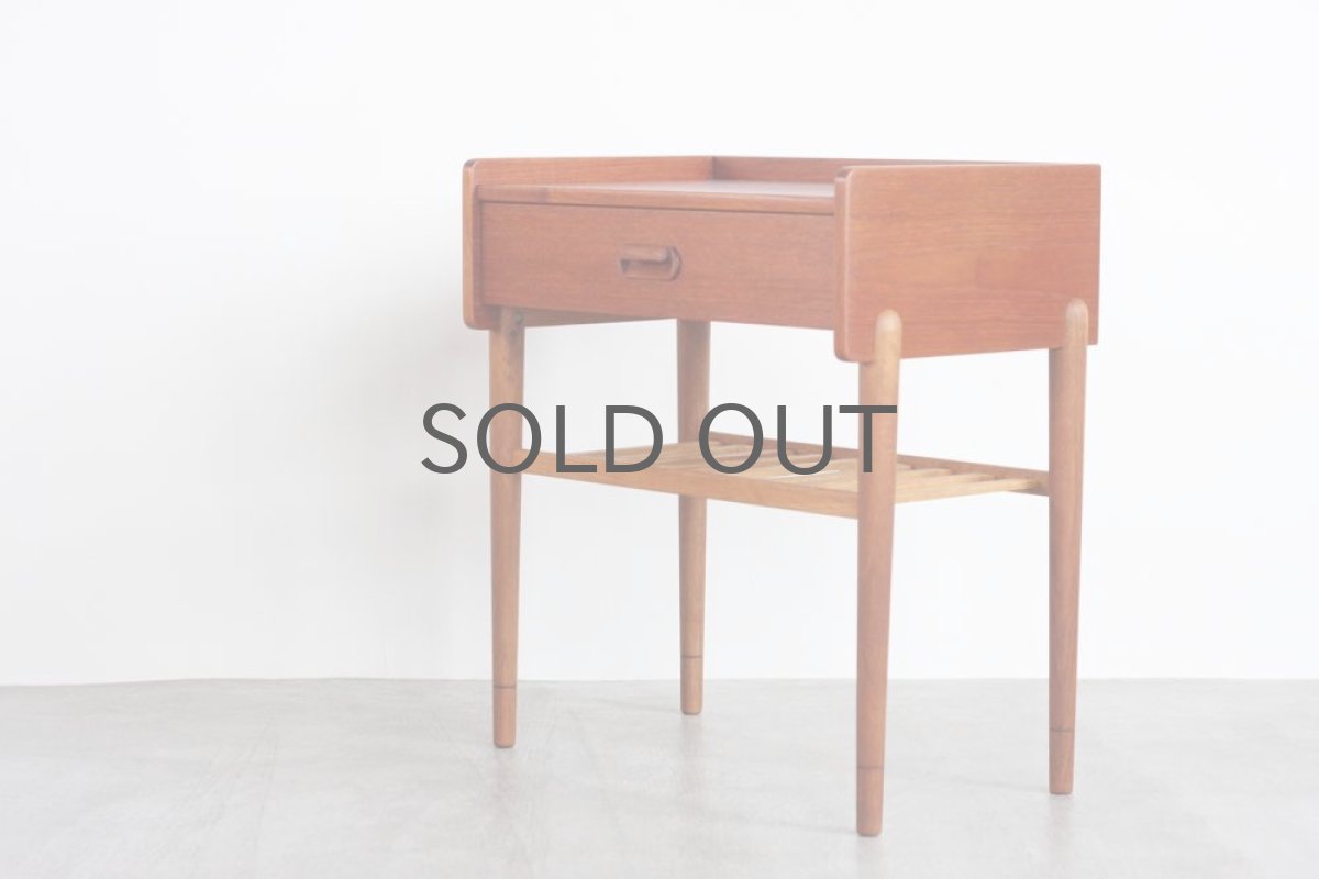画像2: 北欧ビンテージ家具/デンマーク製/Omann Jun Møbelfabrik/チーク&オークベッドサイドチェスト (2)