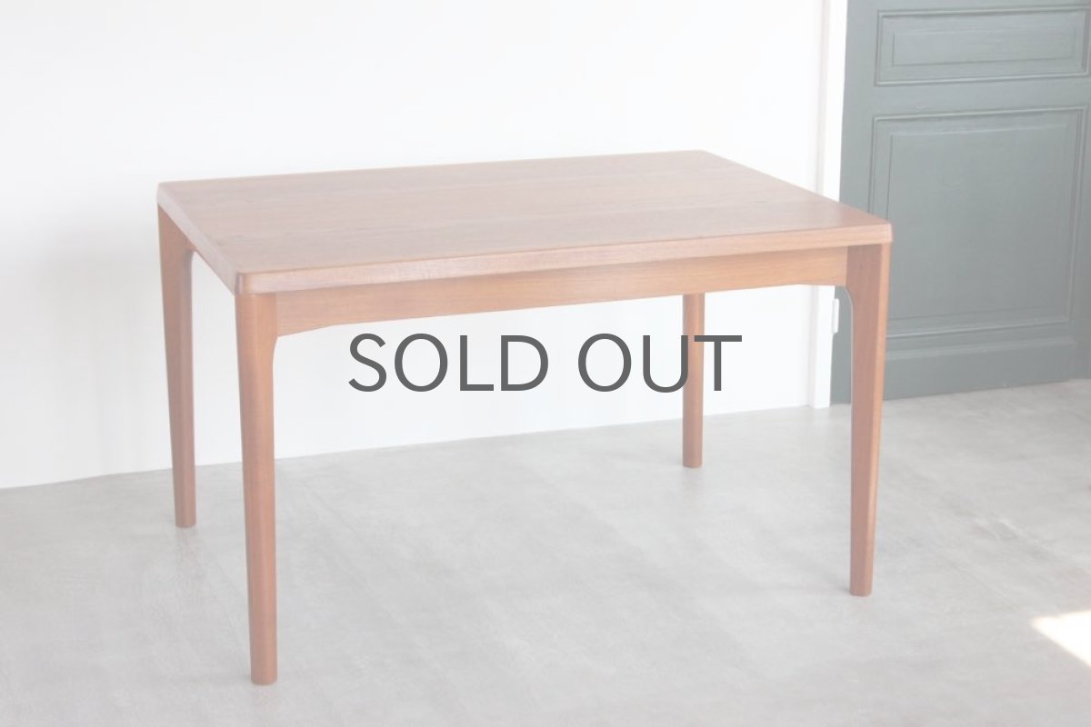 画像4: 北欧ビンテージ家具/デンマーク製 /Henning Kjærnulf/ダイニングテーブル/チーク (4)