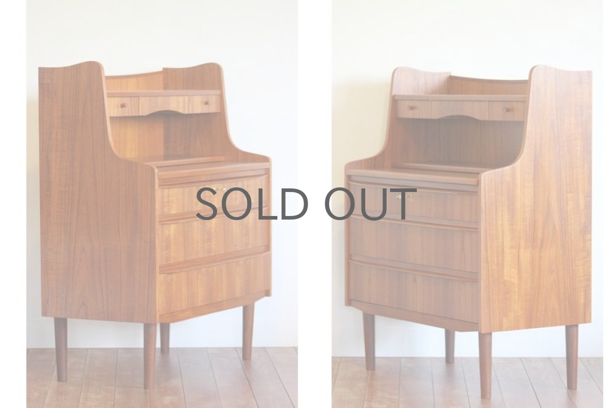 画像4: 北欧ビンテージ家具/デンマーク製/チーク/ライティングビューロー/3段引き出し (4)