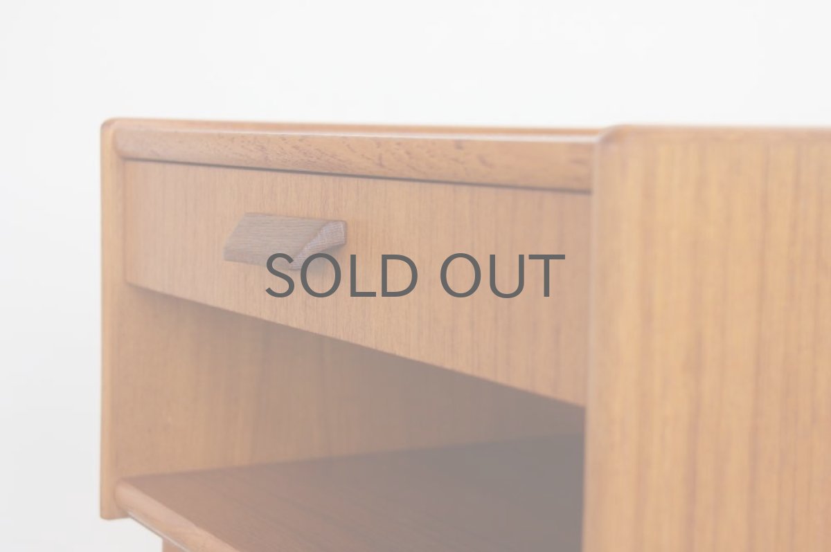 画像4: 北欧ビンテージ家具/スウェーデン/チーク&ビーチ/ベッドサイドテーブル (4)