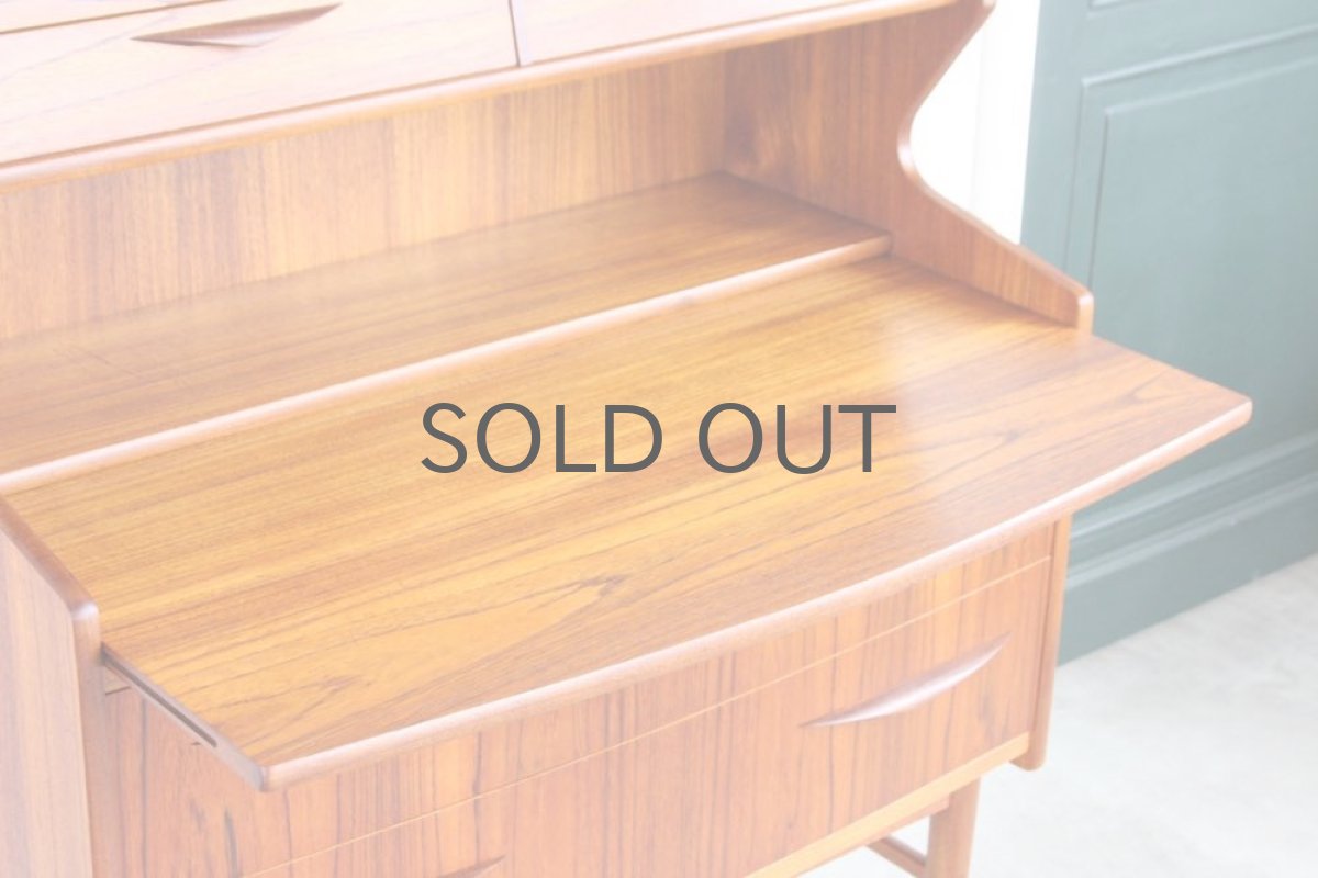 画像7: 北欧ビンテージ家具/デンマーク製／チークライティングビューロー／2段引き出し (7)