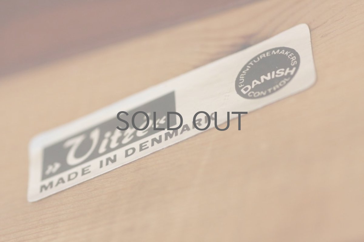 画像9: 北欧ビンテージ家具/デンマーク製/ソーイングキャビネッ/ Ejvind A. Johansson  (9)