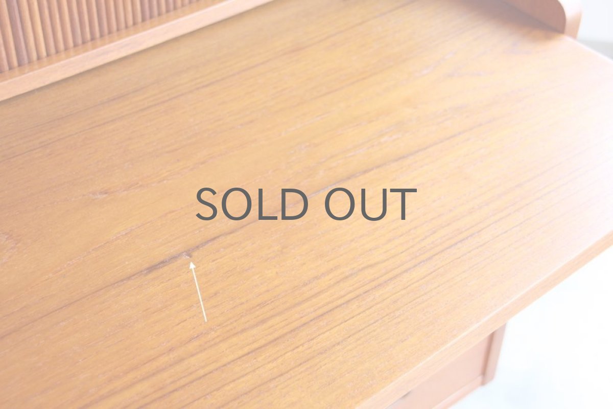 小さな打痕があります。