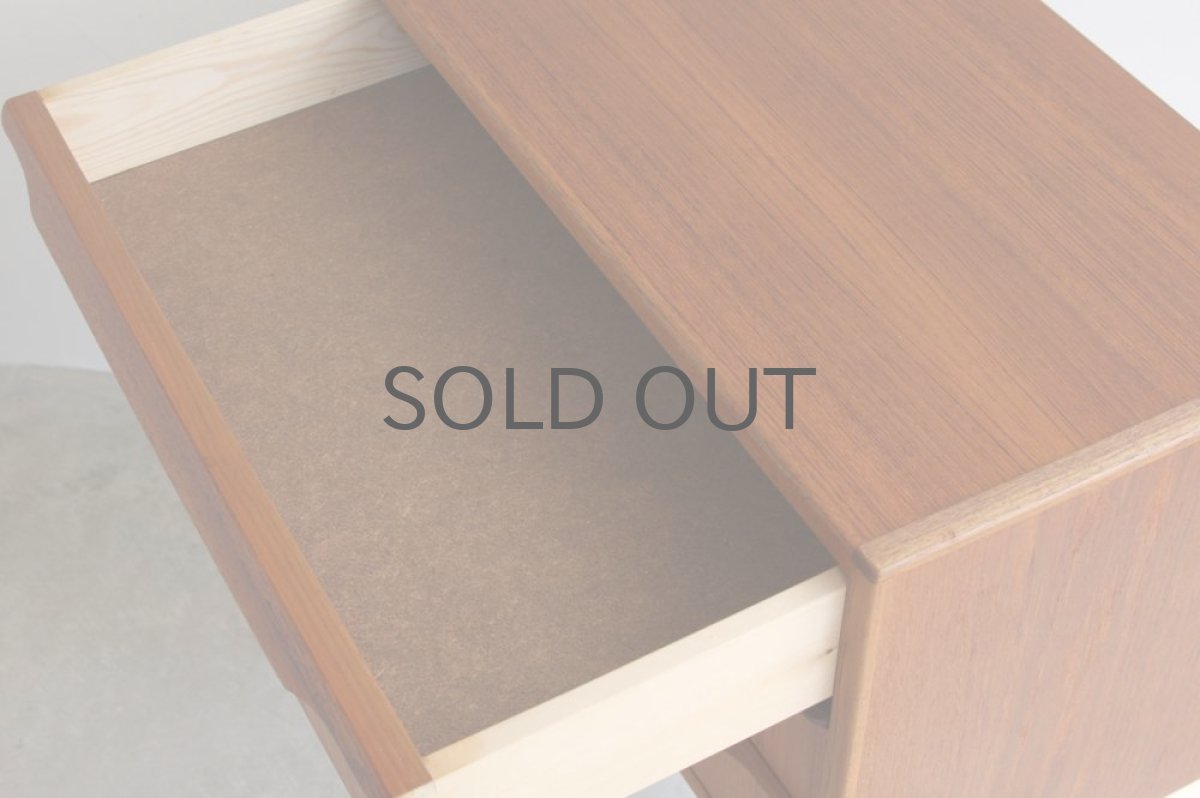 画像4: 北欧ビンテージ家具/デンマーク スモールチェスト チーク3段 (4)