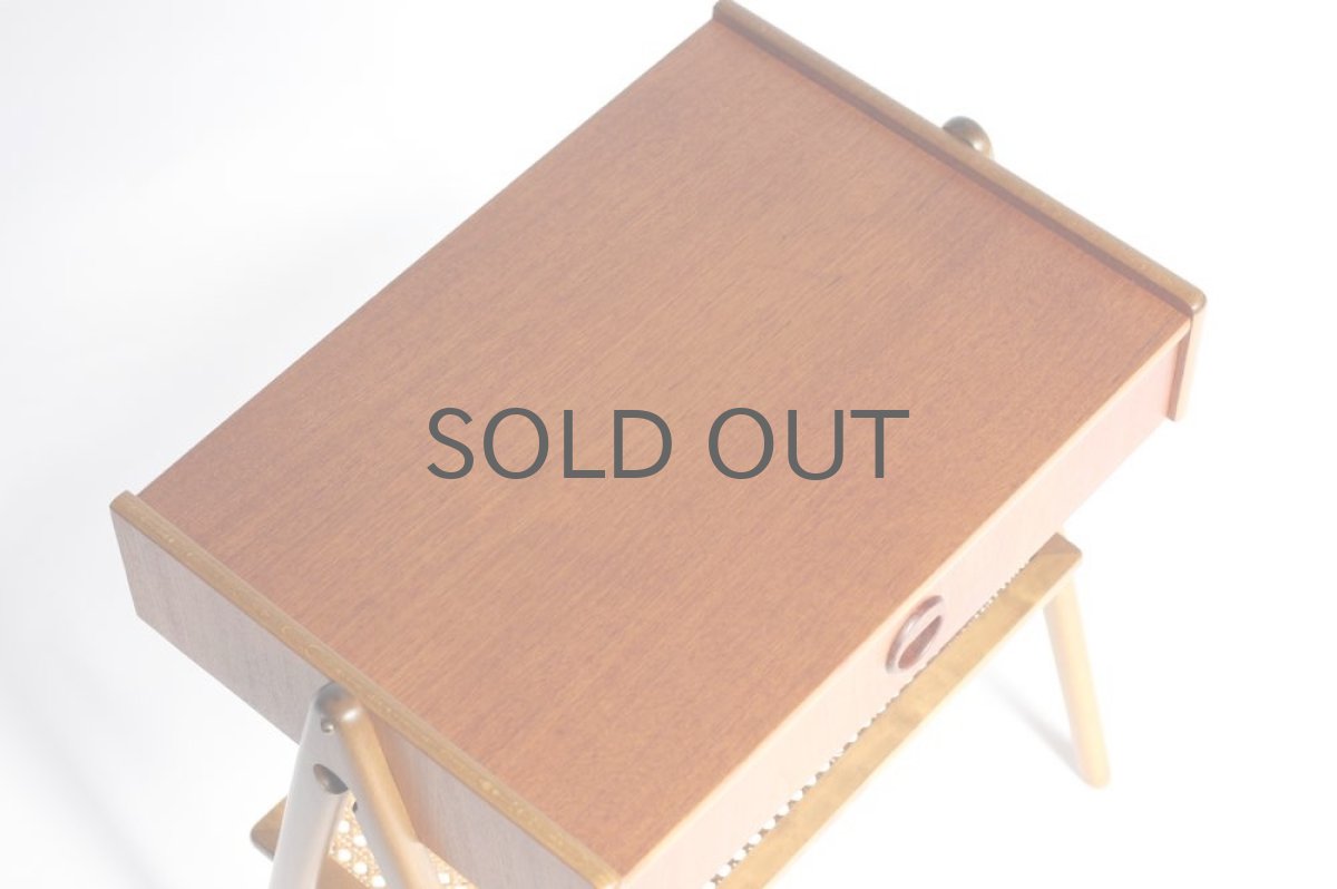 画像3: 北欧ビンテージ家具/スウェーデン/チーク×ビーチ/ベッドサイドテーブル+籐棚 (3)