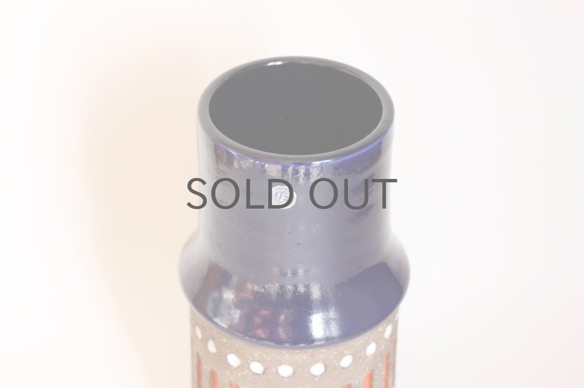 画像2: Upsala Ekeby/ウプサラ エキュビ マリ・シムルソン  フラワーベース ブルー×オレンジ  (2)