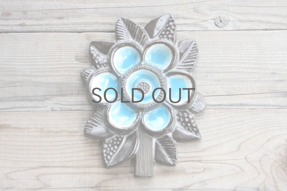 画像2: Upsala Ekeby Blomma 花陶板壁掛けブルー (2)