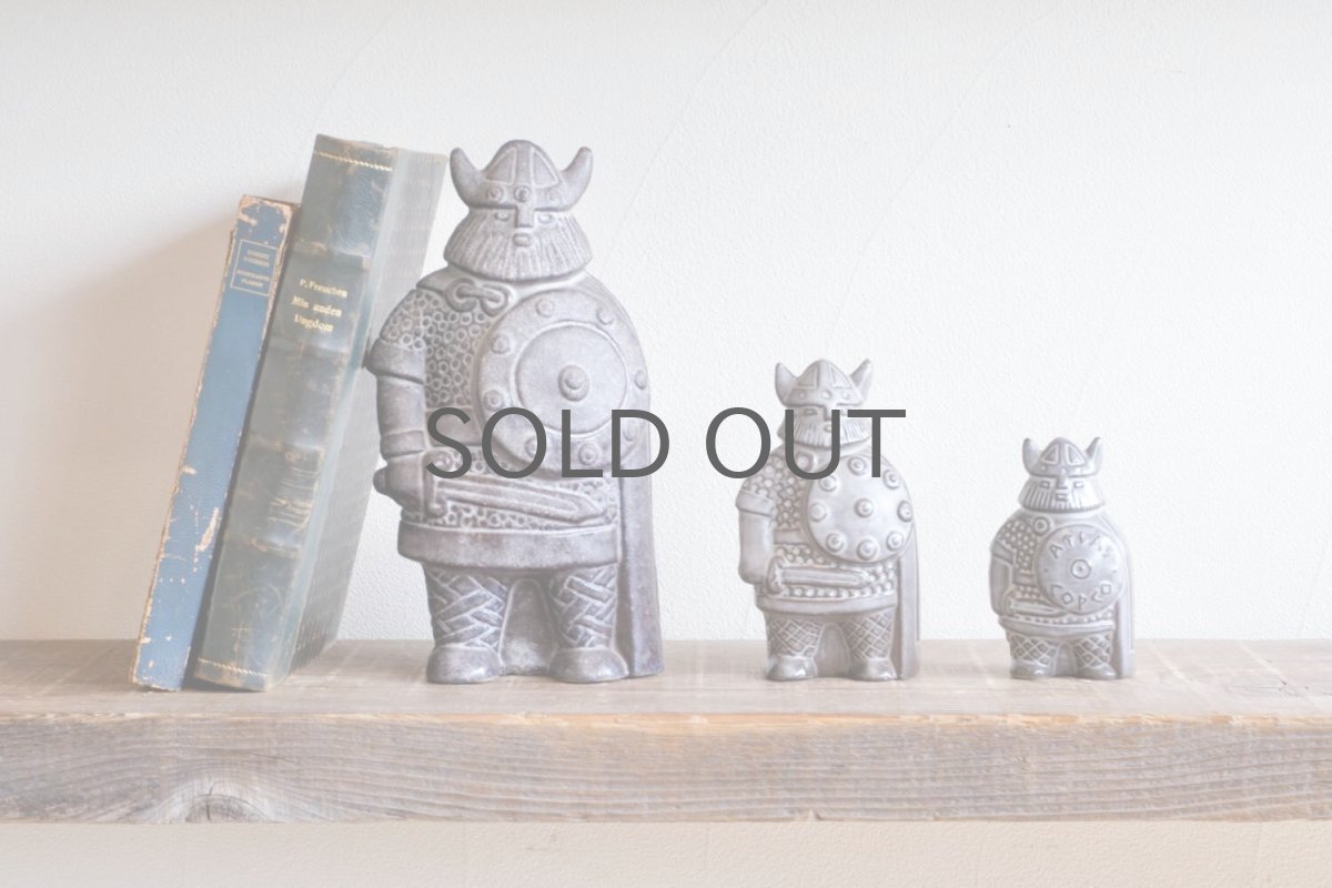 真ん中のサイズです