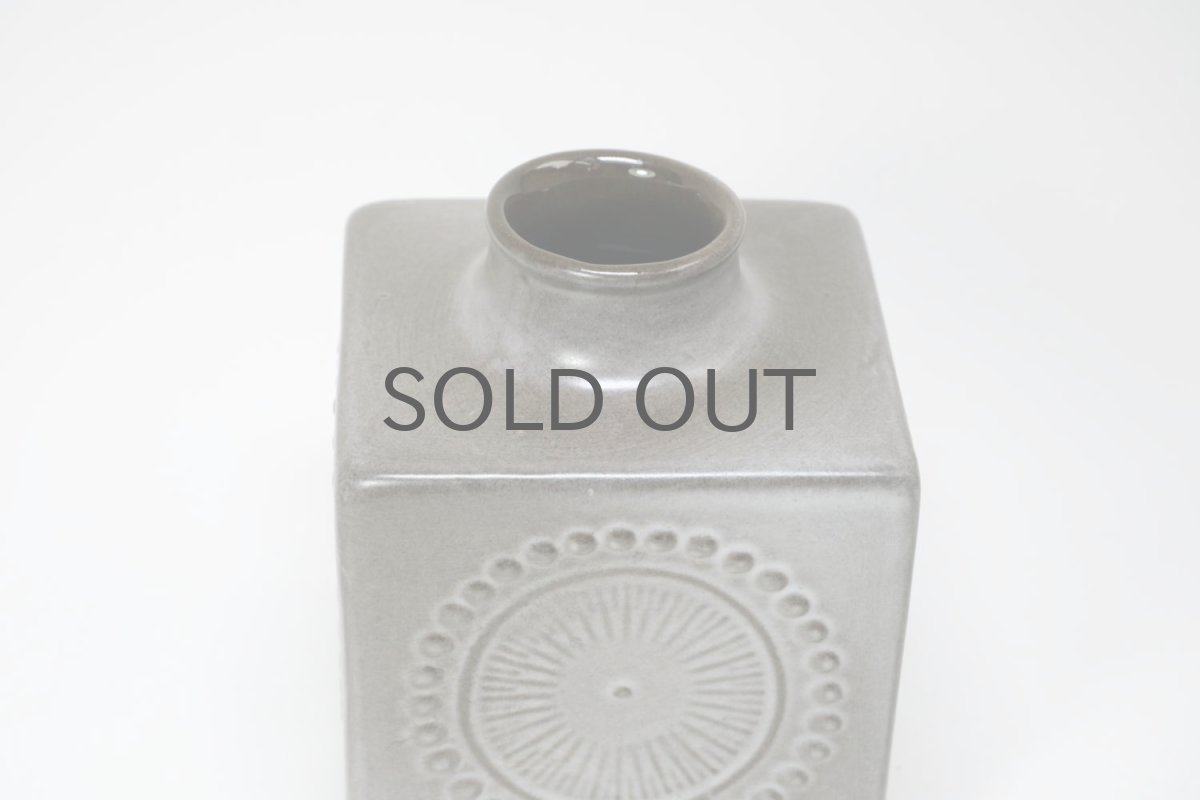 画像3: Upsala Ekeby /ウプサラ エクビィ/Goran Andersson/ 一輪挿し花瓶/ベース/キューブ型/Lサイズ/グレー (3)