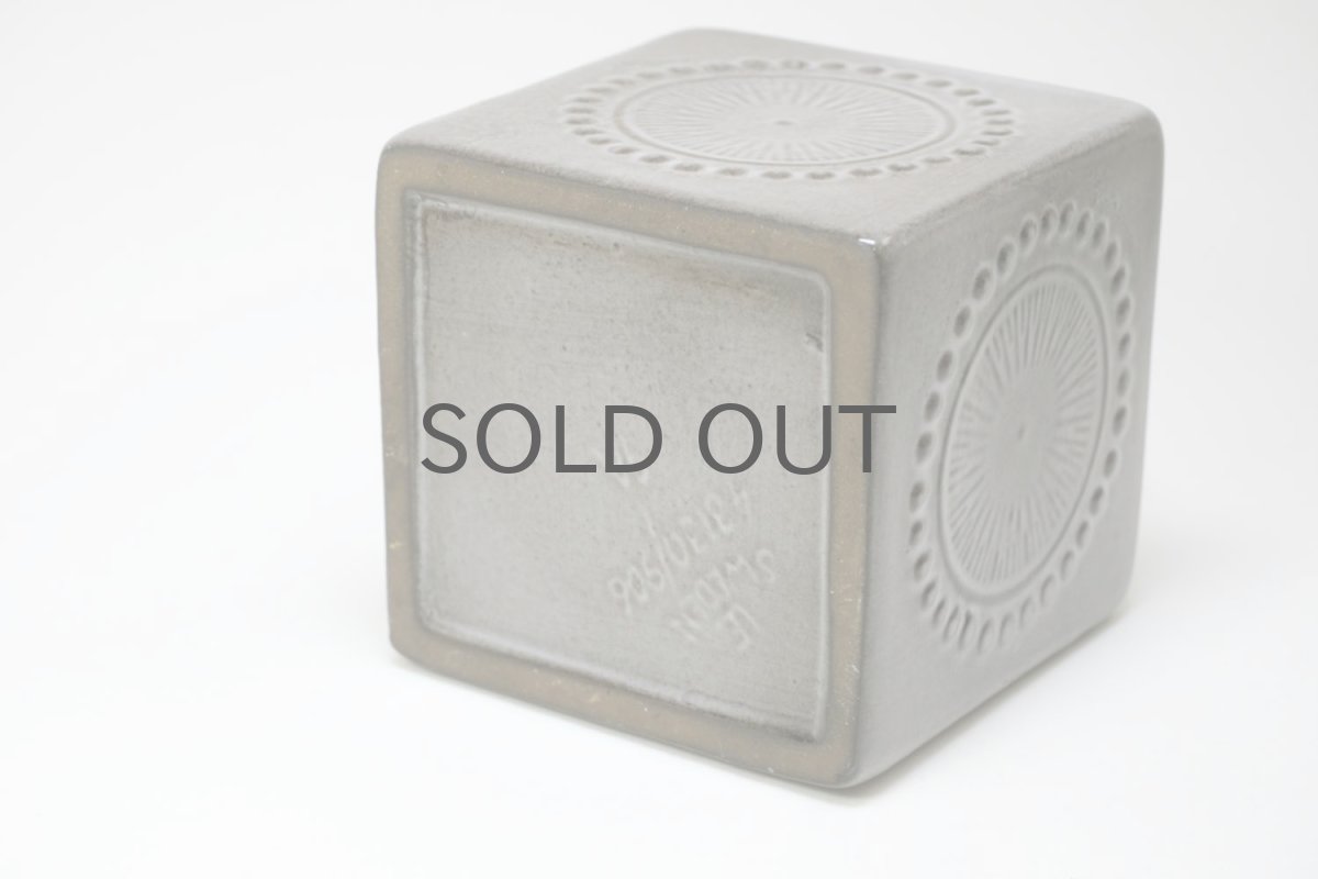 画像5: Upsala Ekeby /ウプサラ エクビィ/Goran Andersson/ 一輪挿し花瓶/ベース/キューブ型/Lサイズ/グレー (5)