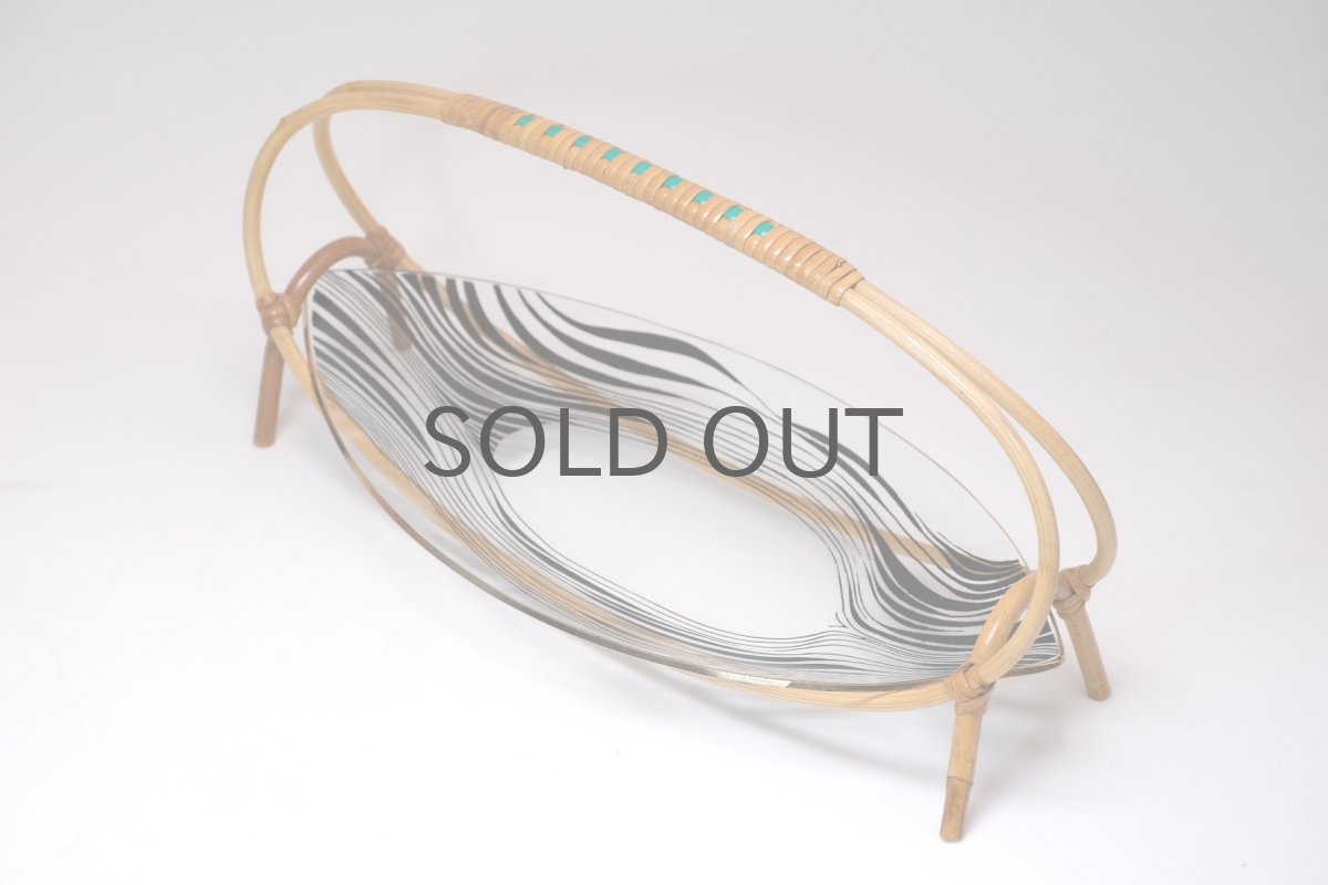 画像3: 北欧ビンテージ雑貨/北欧ハンドクラフト/籐＋ガラストレー/オーバル型/Sサイズ (3)