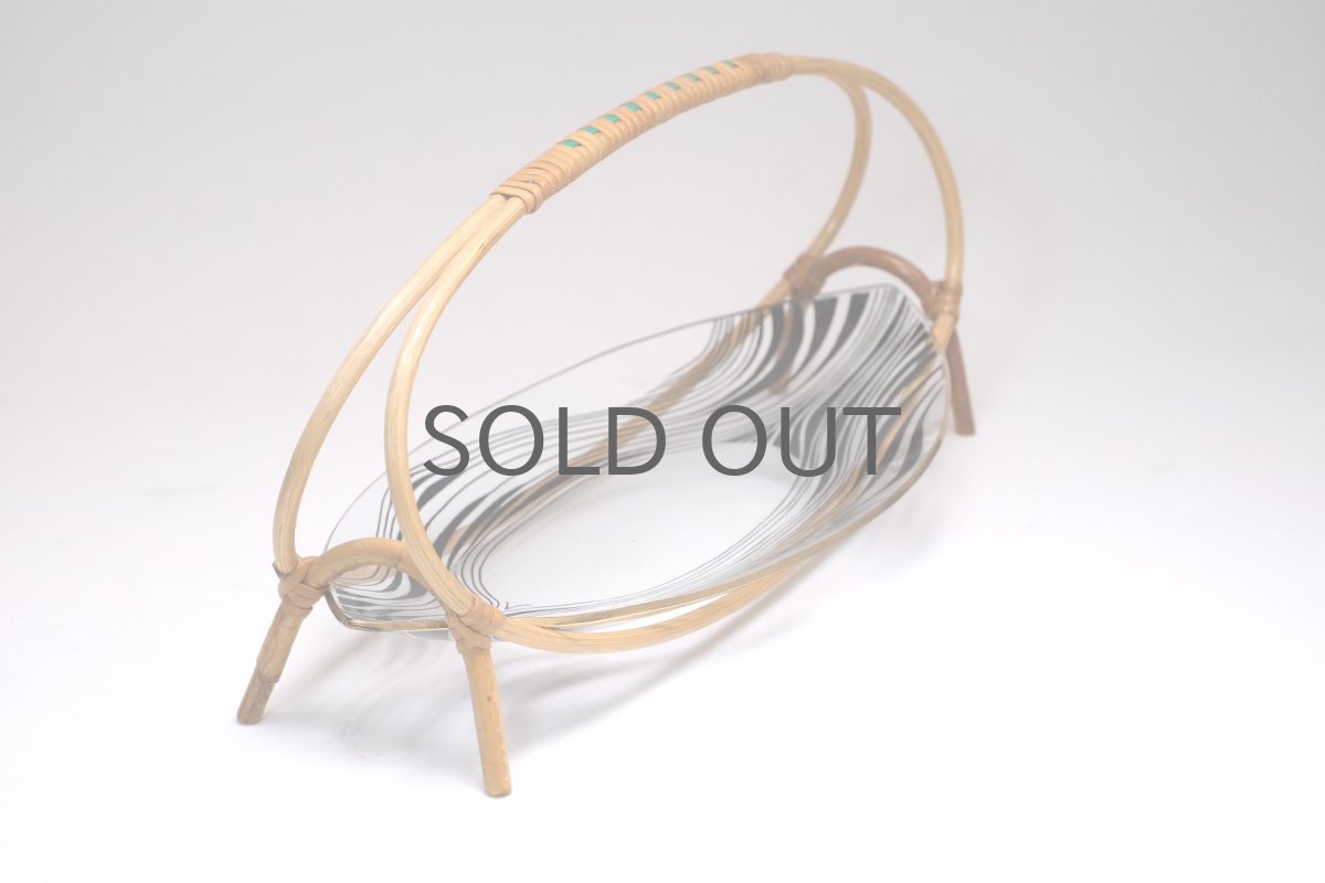 画像6: 北欧ビンテージ雑貨/北欧ハンドクラフト/籐＋ガラストレー/オーバル型/Sサイズ (6)