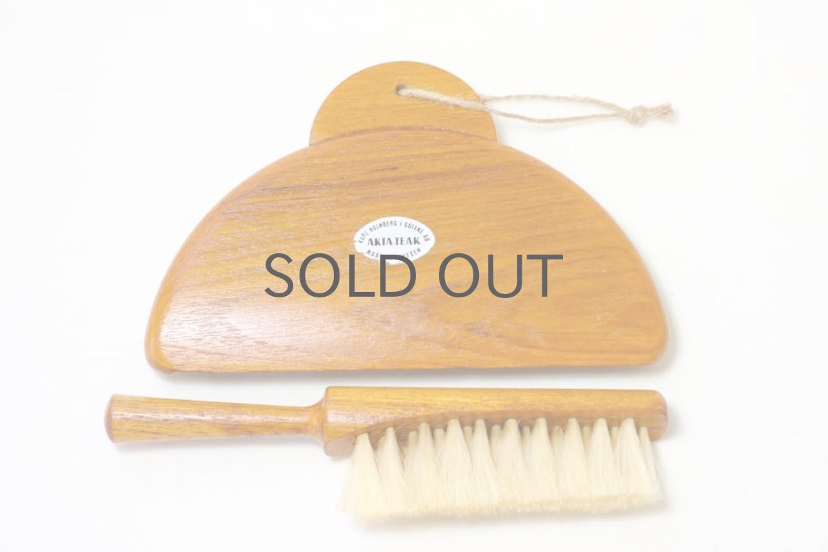 画像5: 北欧雑貨/Karl Holmberg社製　チーク卓上ブラシ　ロングスティック (5)