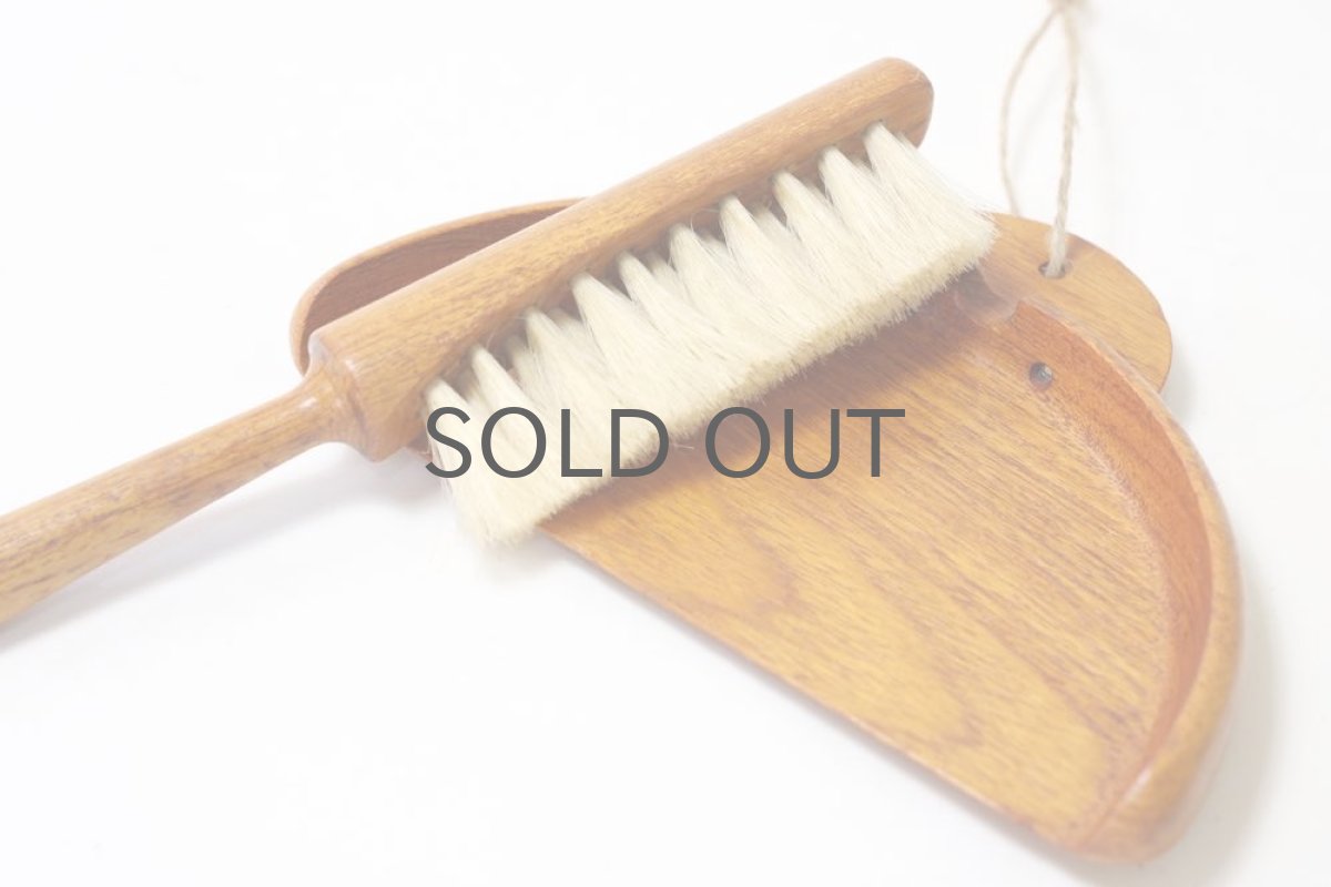 画像4: 北欧雑貨/Karl Holmberg社製　チーク卓上ブラシ　ロングスティック (4)