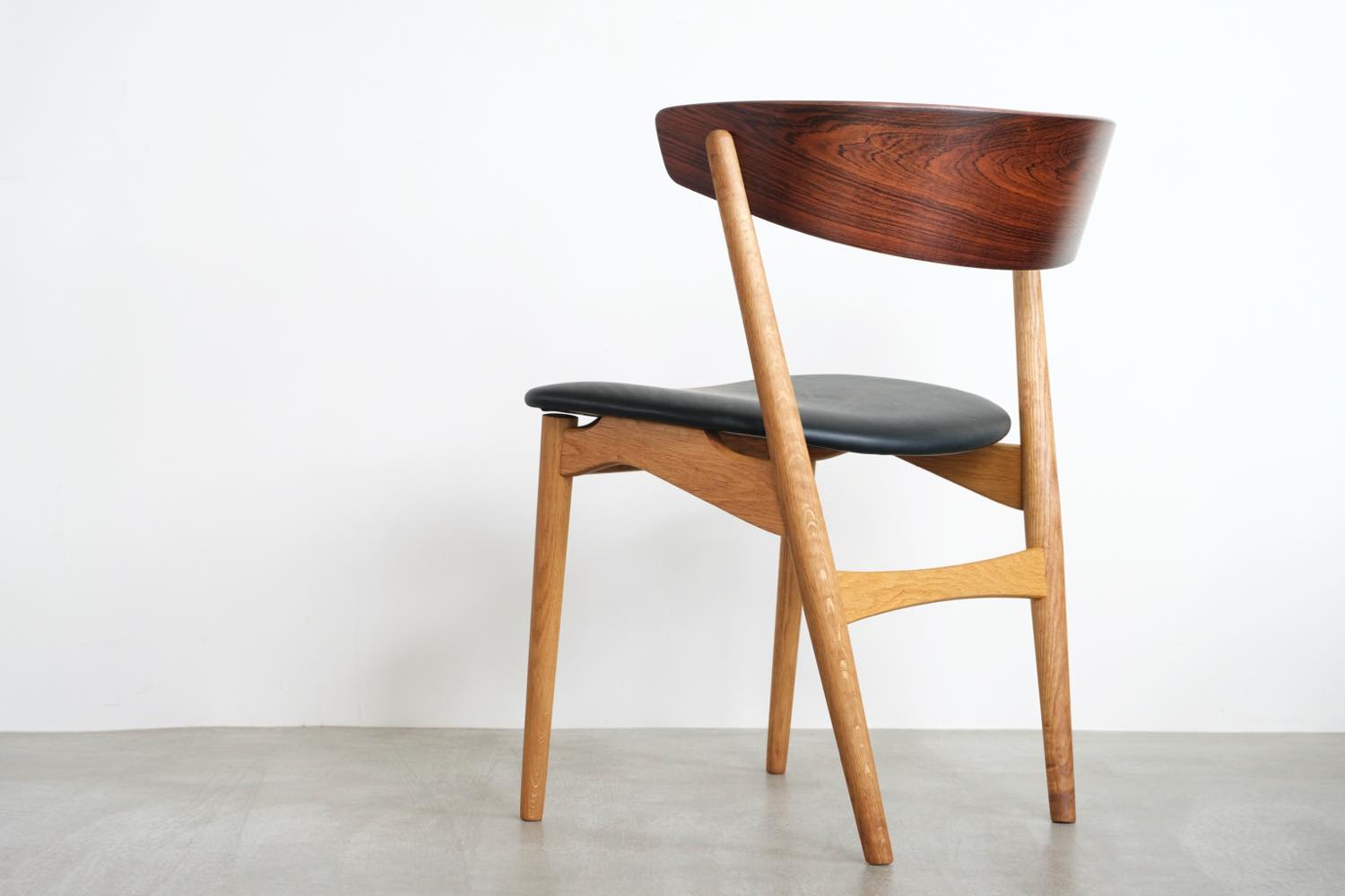 北欧ビンテージ家具/デンマーク製/Sibast/シバスト/ No.7チェア/ローズ 北欧ビンテージ家具/デンマーク製/Sibast/シバスト/ No.7チェア/ローズ